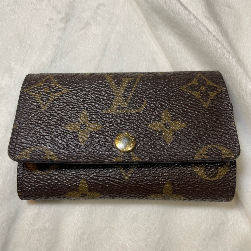 Louis Vuitton Monogram 6ring Key Case 🤎